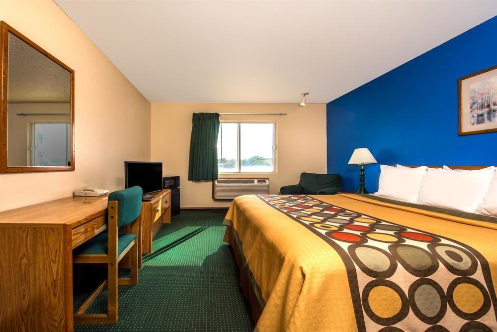 Super 8 By Wyndham Waco University Area Eksteriør billede